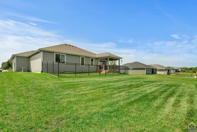 $460,000 | 7700 Southwest 24th Terrace, Topeka, KS 66614