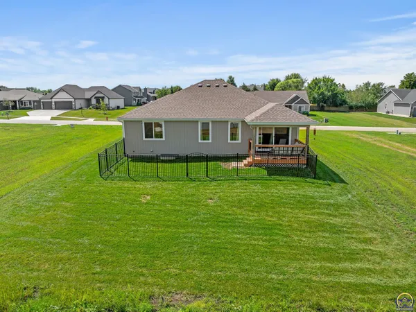 $450,000 | 7700 Southwest 24th Terrace, Topeka, KS 66614