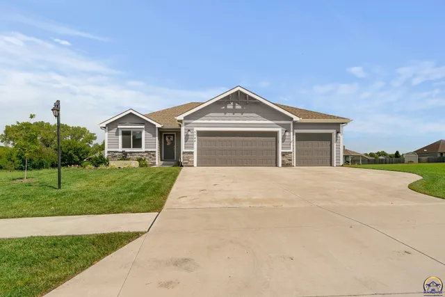 $475,000 | 7700 Southwest 24th Terrace, Topeka, KS 66614
