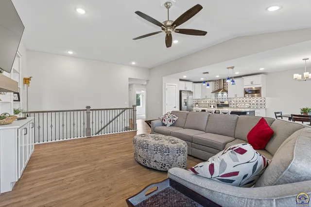 $460,000 | 7700 Southwest 24th Terrace, Topeka, KS 66614