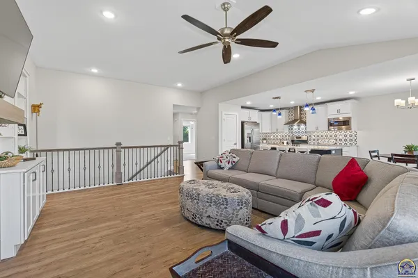 $450,000 | 7700 Southwest 24th Terrace, Topeka, KS 66614