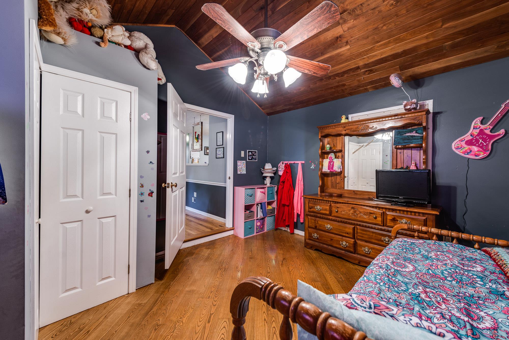 6417 Baptist Ridge Road Hilham, TN 38568 - Photo 7 of 30 Gallery Image 7