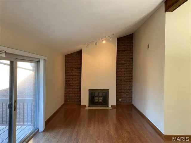 $140,000 | 5267 Cedarstone Court, Unit D, St. Louis, MO 63129