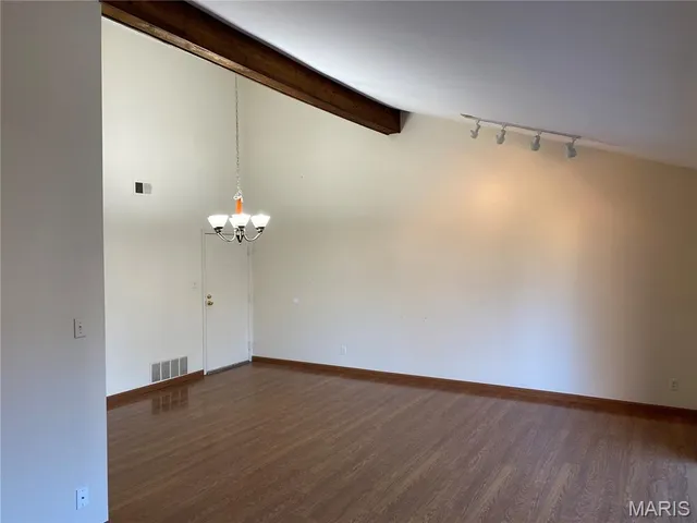 $140,000 | 5267 Cedarstone Court, Unit D, St. Louis, MO 63129