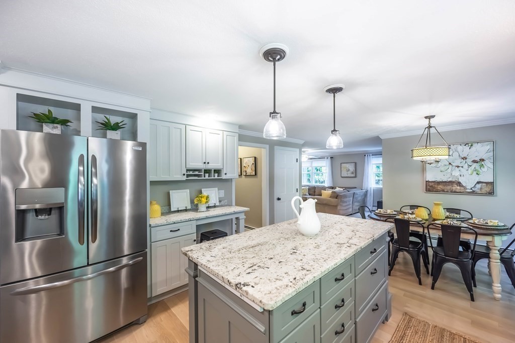 25 Hemlock Road Andover, MA 01810 - Photo 17 of 42 Gallery Image 17