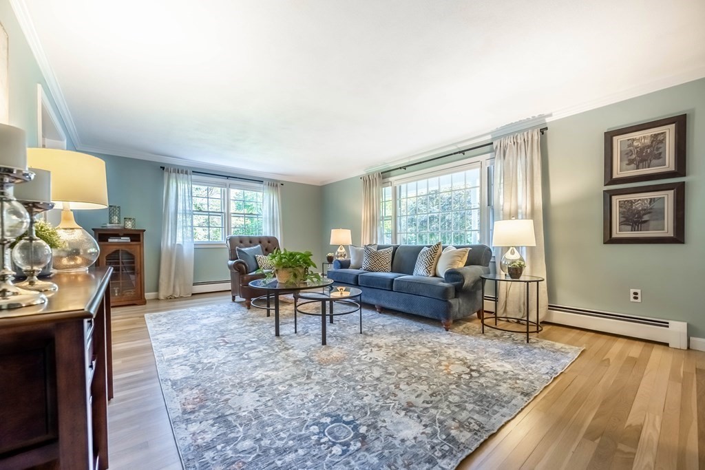 25 Hemlock Road Andover, MA 01810 - Photo 3 of 42 Gallery Image 3