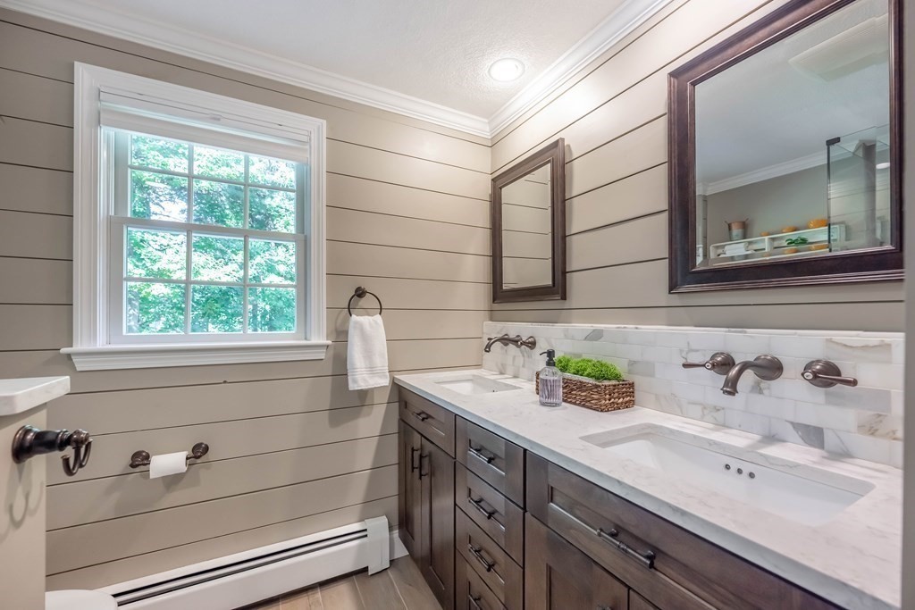 25 Hemlock Road Andover, MA 01810 - Photo 36 of 42 Gallery Image 36