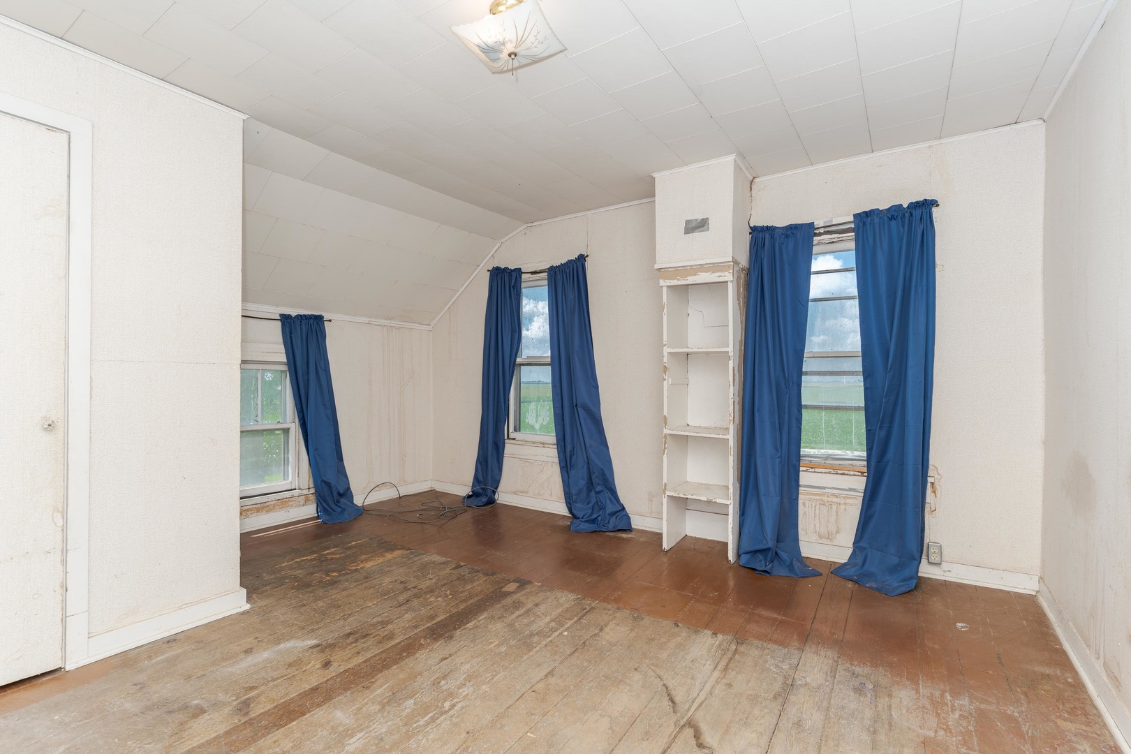 758 North 1st Road Dana, IL 61321 - Photo 36 of 42 Gallery Image 36