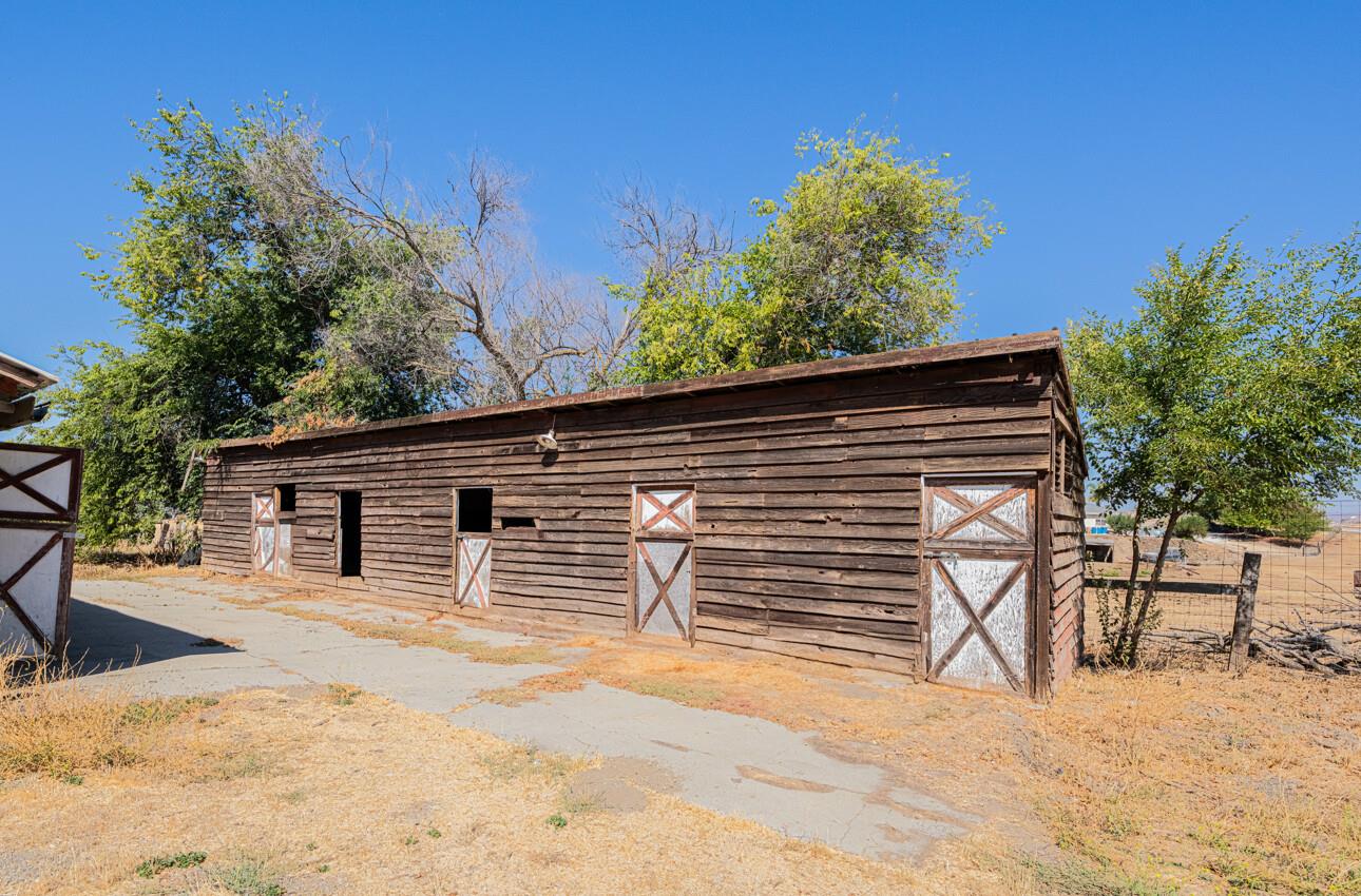 1080 Best Road Hollister, CA 95023 - Photo 15 of 71