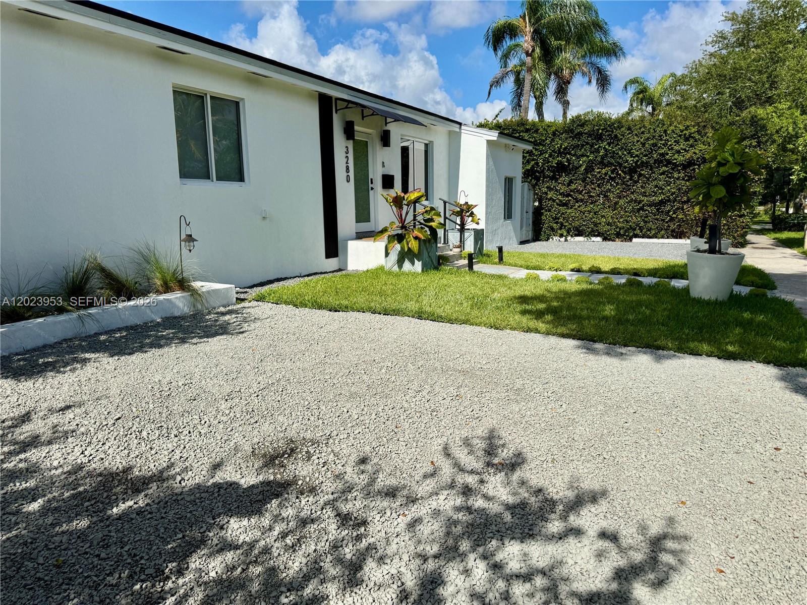 3280 Southwest 16th Terrace Miami, FL 33145 - Photo 3 of 31