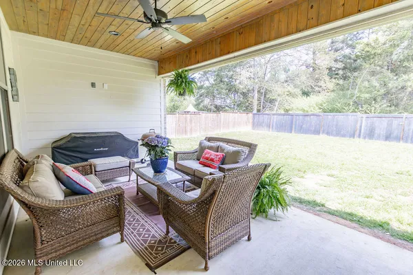 $416,000 | 196 Sweetbriar Circle, Canton, MS 39046