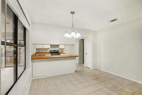 $300,000 | 5900 Nanci Drive, Watauga, TX 76148