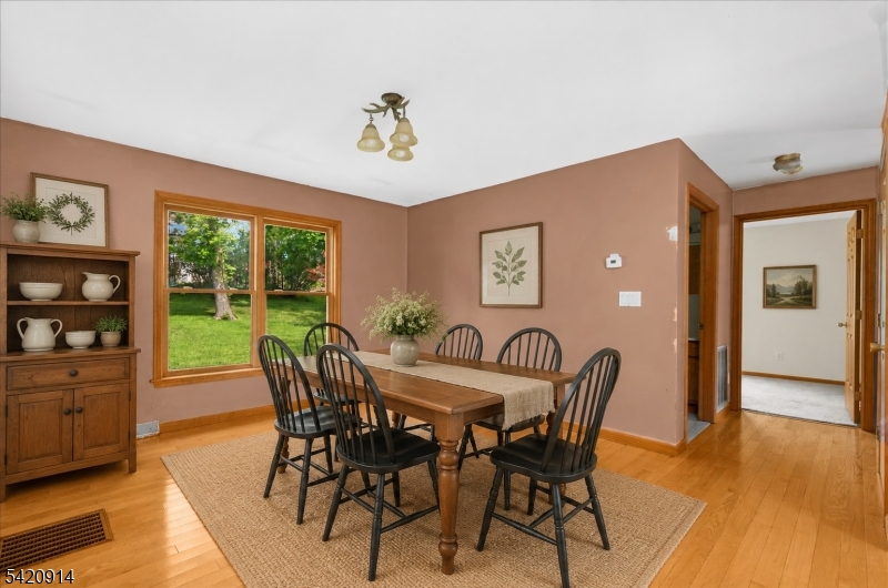 441 Pittstown Road Pittstown, NJ 08867 - Photo 11 of 48