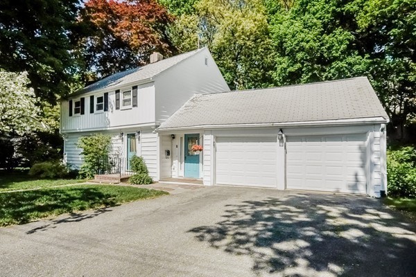 8 Marchant Road Winchester, MA 01890 - Photo 2 of 19 Gallery Image 2