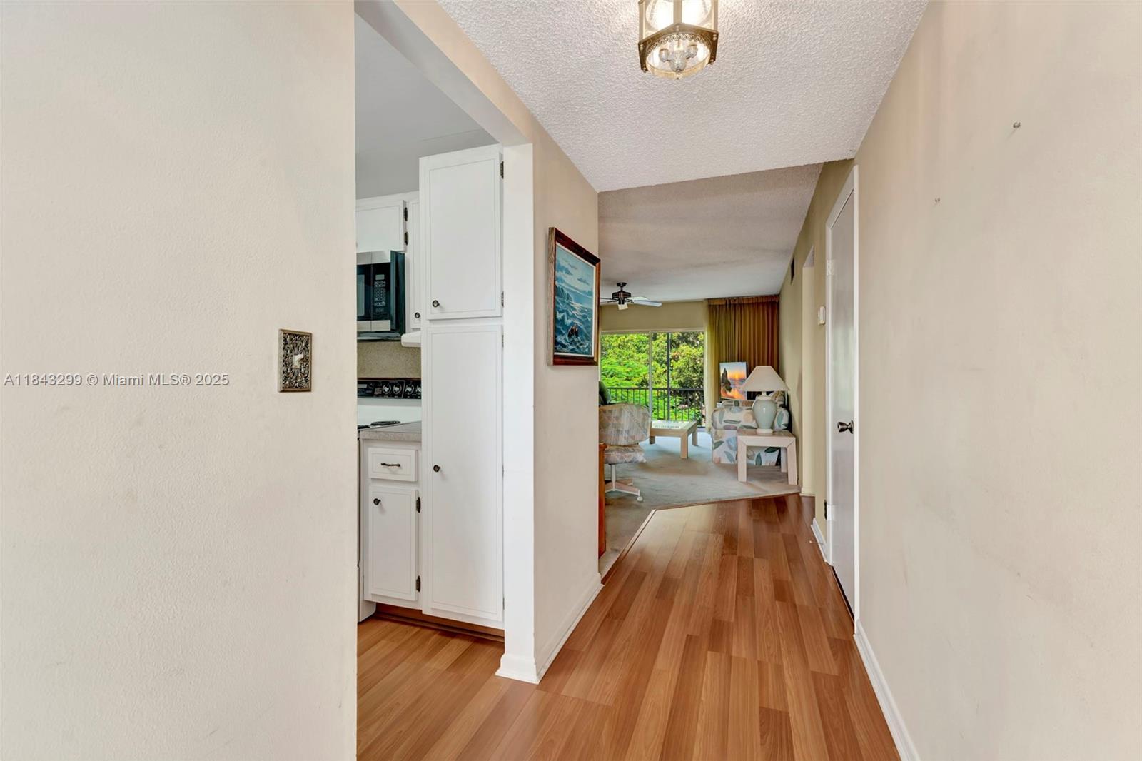 6751 Cypress Road, Unit 306 Plantation, FL 33317 - Photo 5 of 28