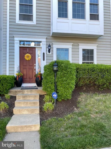 $2,995 | 14828 Potomac Branch Drive, Woodbridge, VA 22191