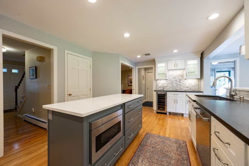 11 Quail Run Road Norfolk, MA 02056 - Photo 7 of 38 Gallery Image 7