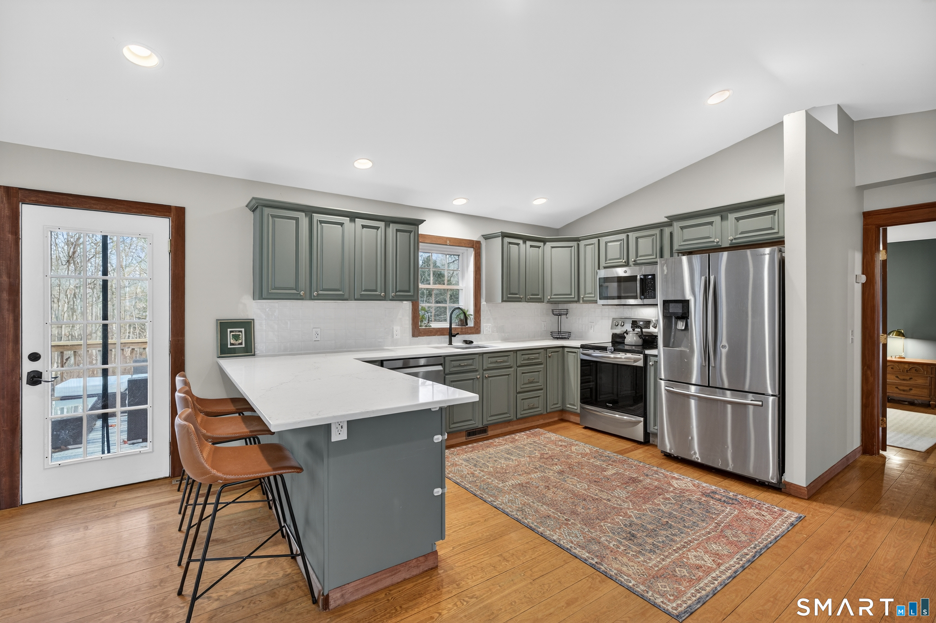 88 Ironworks Road Clinton, CT 06413 - Photo 7 of 33