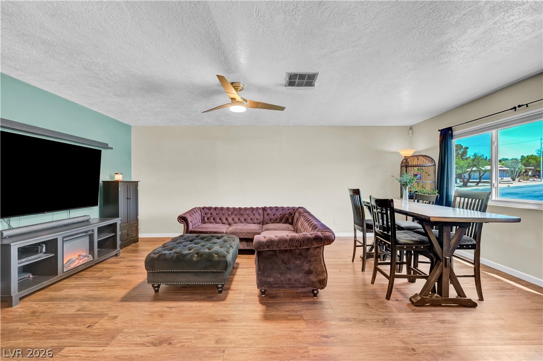 1102 Arapaho Way Boulder City, NV 89005 - Photo 3 of 50