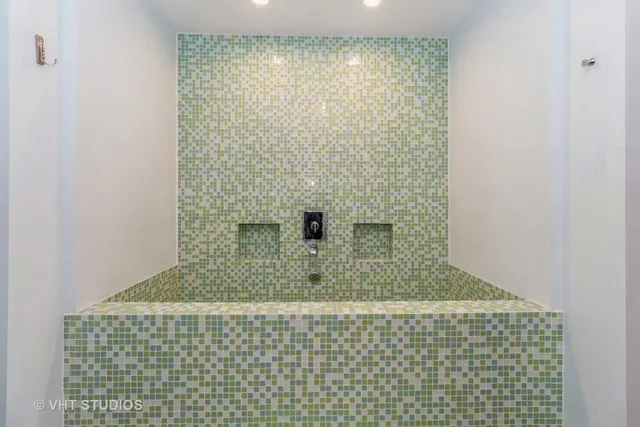 $2,250 | 470 Fawell Boulevard, Unit 510, Glen Ellyn, IL 60137