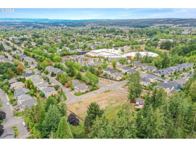 a view of an outdoor space