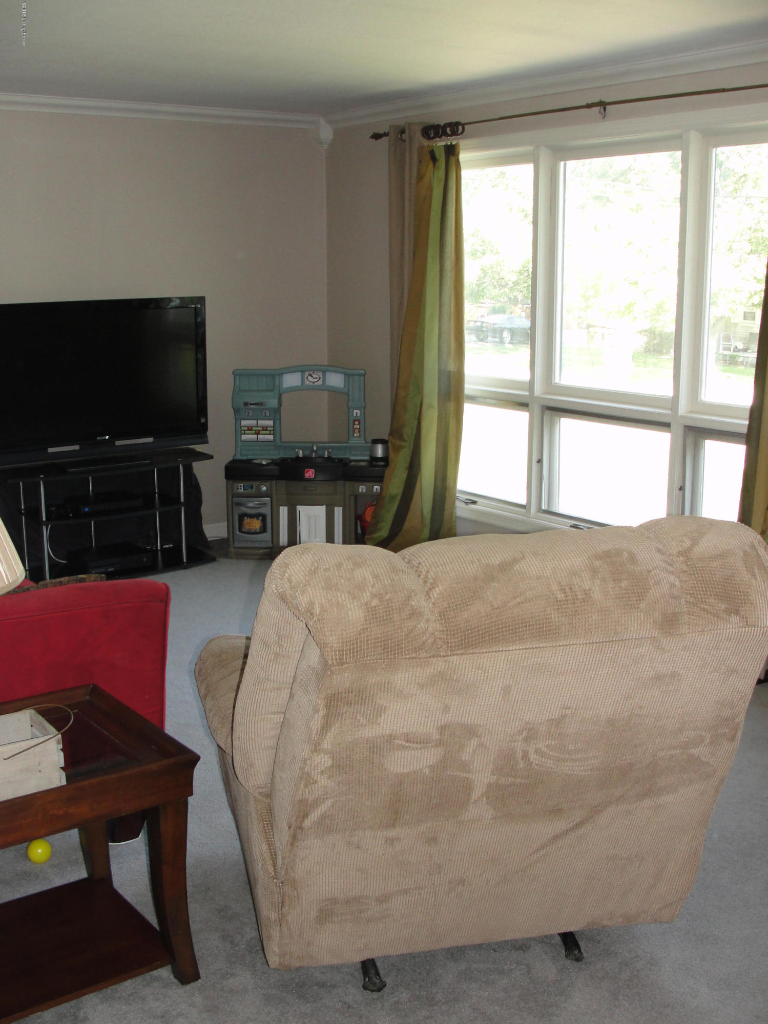5214 Layne Road Louisville, KY 40219 - Photo 4 of 16 dsc03203