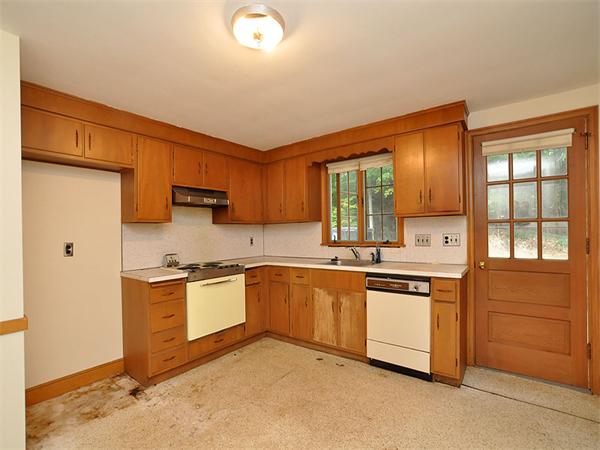 96 Brook Trail Road Concord, MA 01742 - Photo 8 of 18 Gallery Image 8