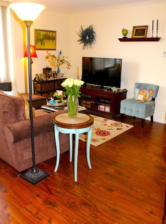 1008 Paradise Road, Unit 2A Swampscott, MA 01907 - Photo 5 of 11 Gallery Image 5
