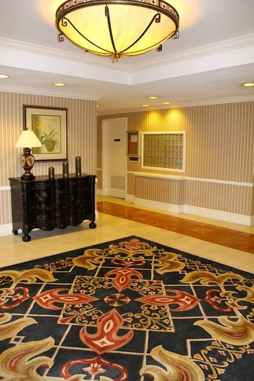 1008 Paradise Road, Unit 2A Swampscott, MA 01907 - Photo 8 of 11 Gallery Image 8