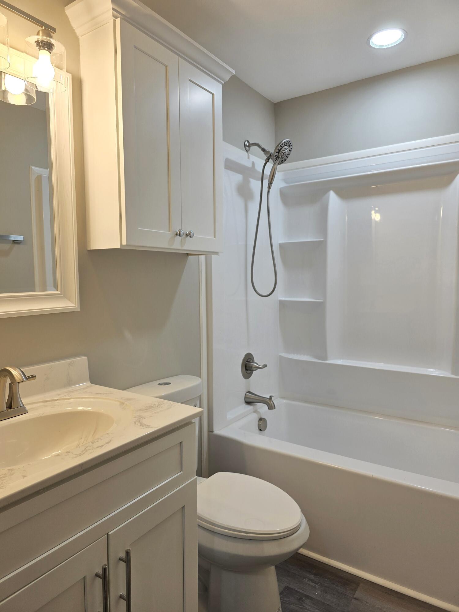 2327 Tobacco Road Augusta, GA 30906 - Photo 19 of 29 2nd Bath Hall