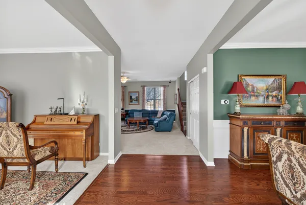 $595,000 | 2458 Cushing Lane, Aurora, IL 60503