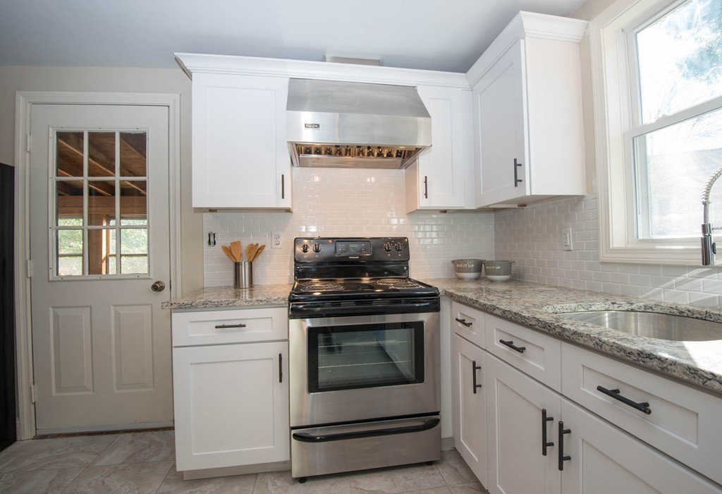 2 Rodgers Road Saugus, MA 01906 - Photo 9 of 30 Gallery Image 9