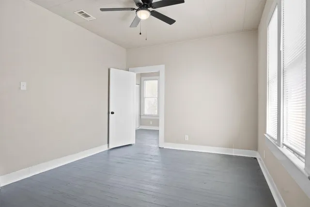 $1,200 | 715 Porter Street, Unit 3, Taylor, TX 76574