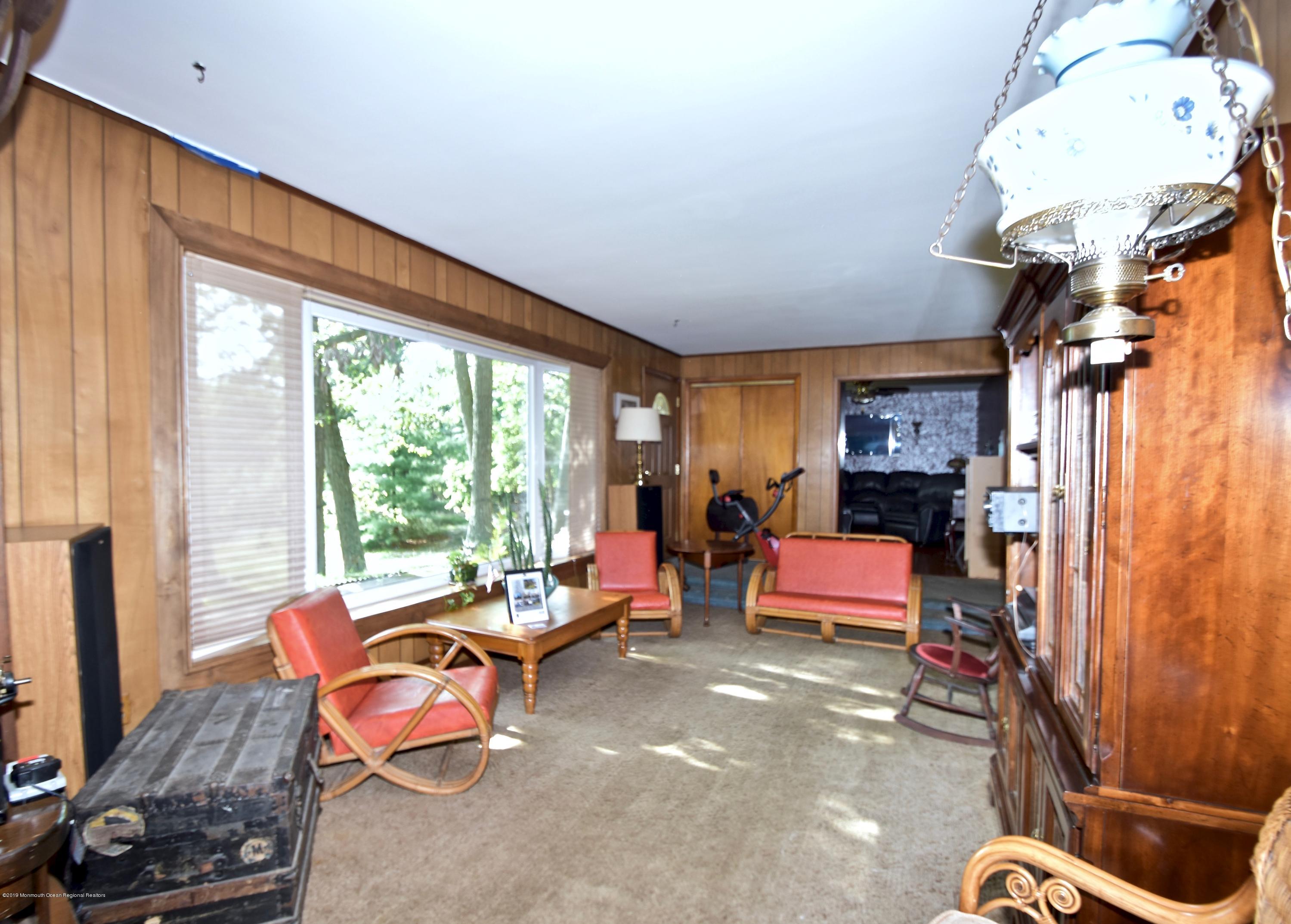 83 Hilltop Road Howell, NJ 07731 - Photo 7 of 20 DSC_0102