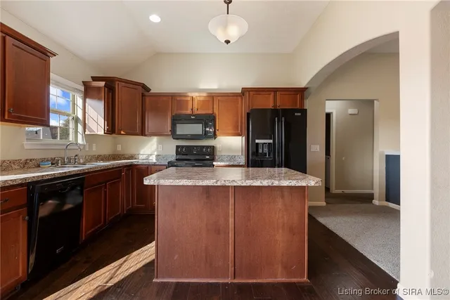 $395,000 | 3006 Zachary Trail, Georgetown, IN 47122