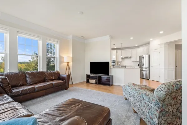$599,000 | 11101 Peters Farm Way, Unit 101, Westborough, MA 01581