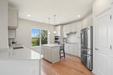 $599,000 | 11101 Peters Farm Way, Unit 101, Westborough, MA 01581