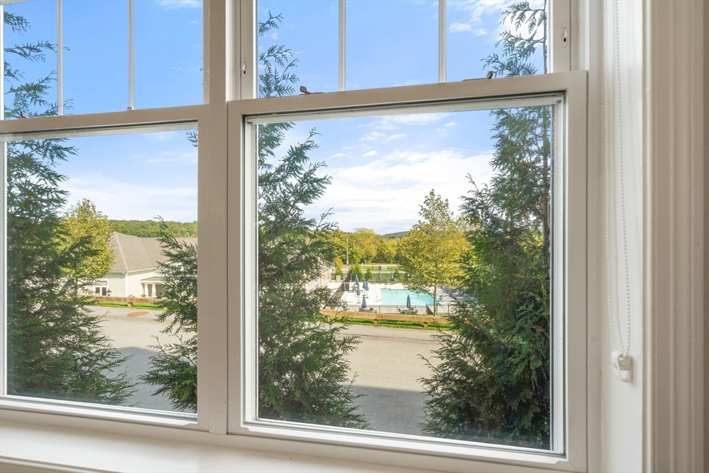 11101 Peters Farm Way, Unit 101 Westborough, MA 01581 - Photo 4 of 39