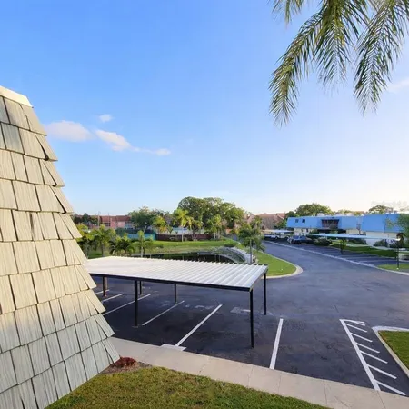 $2,500 | 14521 Catalina Circle, Seminole, FL 33776