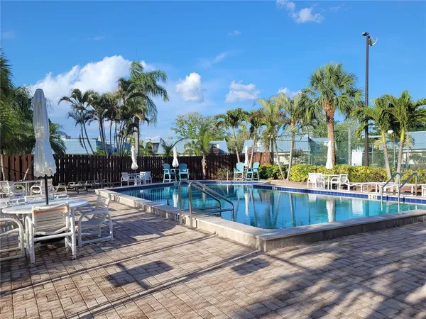 $2,500 | 14521 Catalina Circle, Seminole, FL 33776