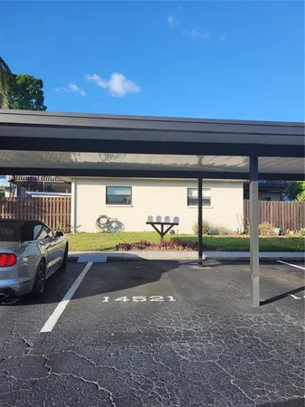 $2,500 | 14521 Catalina Circle, Seminole, FL 33776