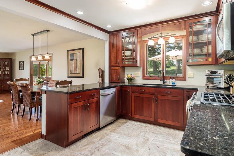 12632 North Gate Road Roscoe, IL 61073 - Photo 14 of 60 Gallery Image 14