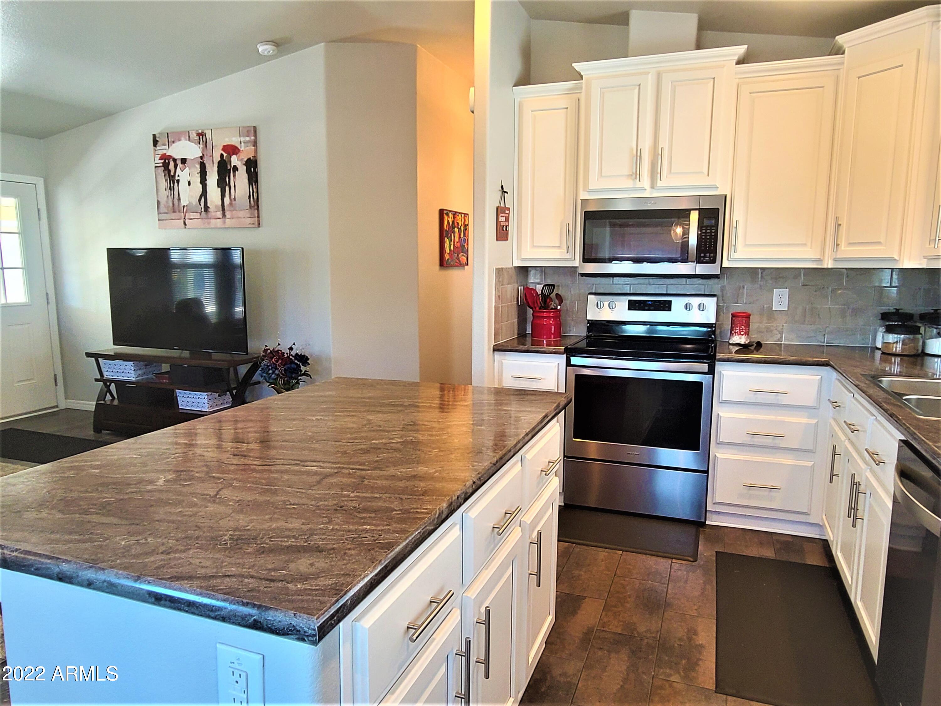 650 North Hawes Road, Unit 2869 Mesa, AZ 85207 - Photo 3 of 44 16