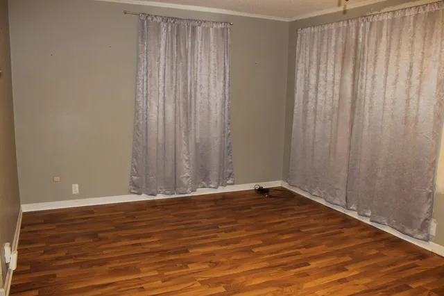 $189,900 | 411 South River Street, Cook, MN 55723