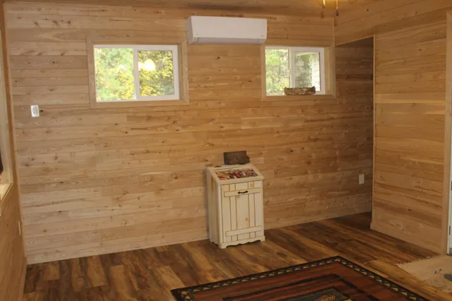 $189,900 | 411 South River Street, Cook, MN 55723