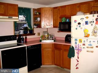 311 South Rolling Road Springfield, PA 19064 - Photo 4 of 5