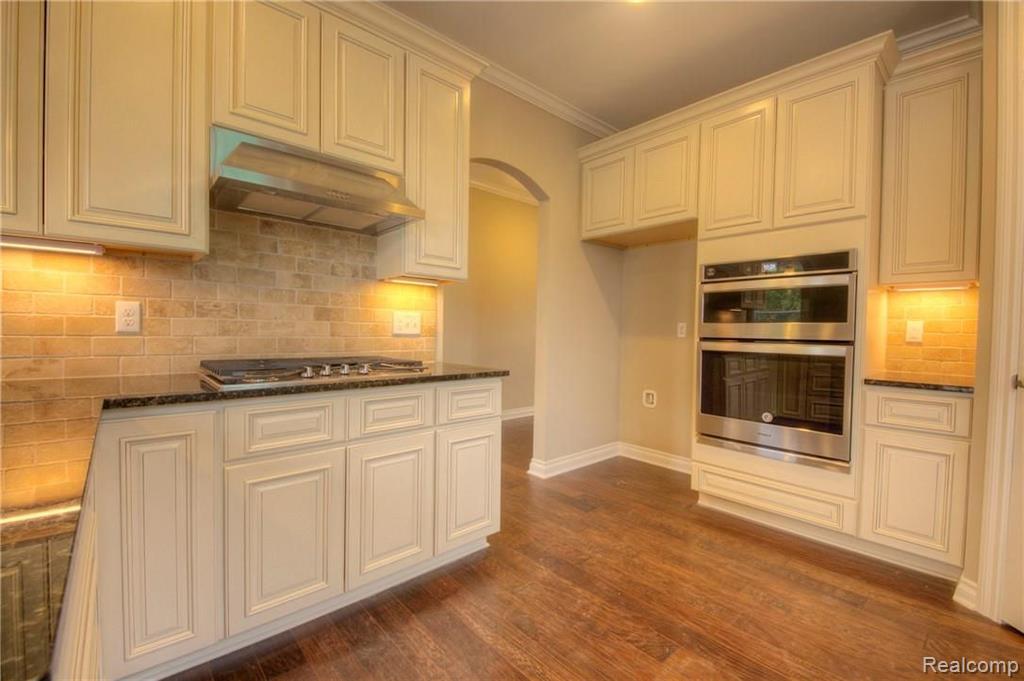 Tbd Tbd Walnut View Pinckney, MI 48169 - Photo 13 of 31