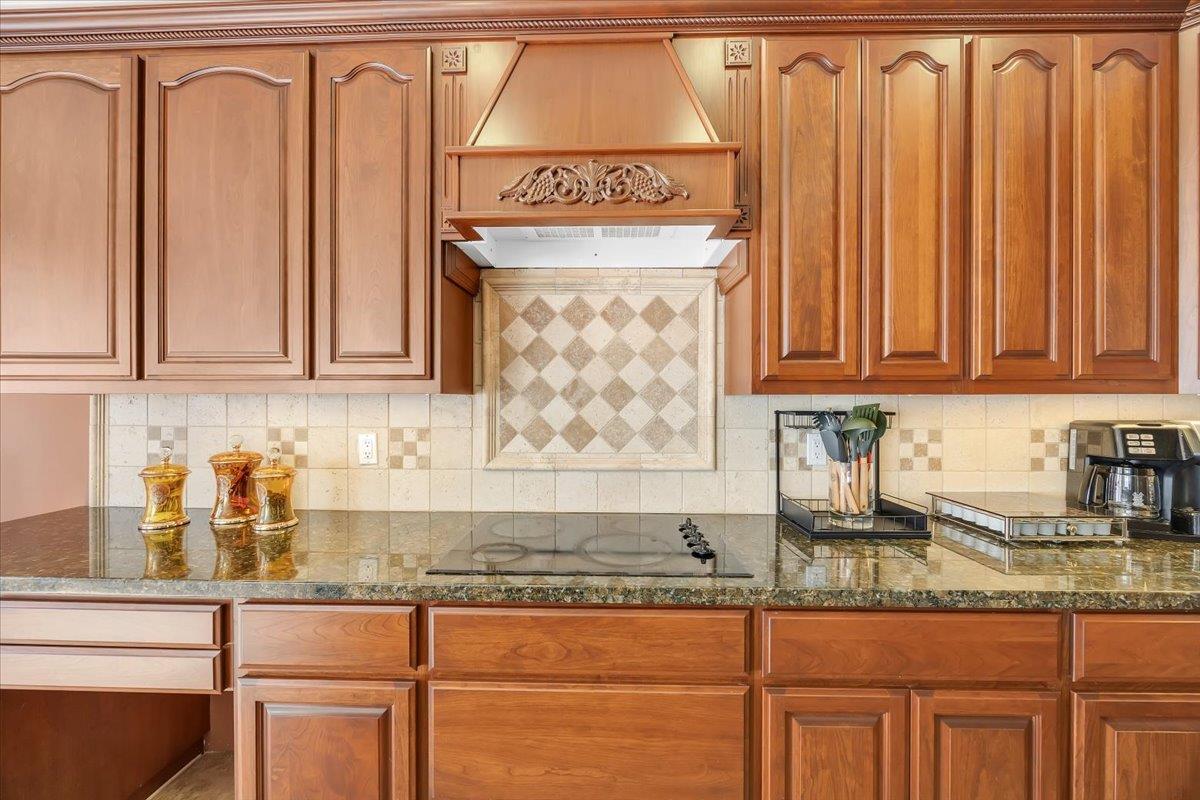 294 Sunrise Road, Unit 2 Copperopolis, CA 95228 - Photo 26 of 98 Elegant details.