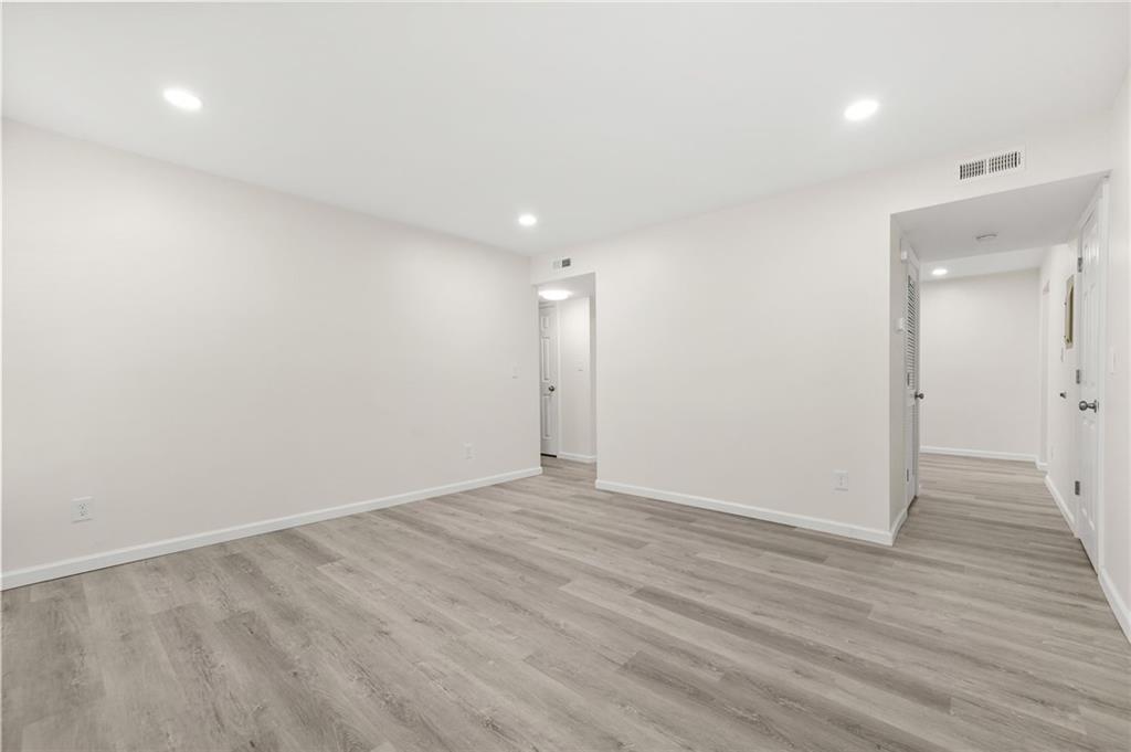 1166 Booth Road Southwest, Unit 202 Marietta, GA 30008 - Photo 7 of 23