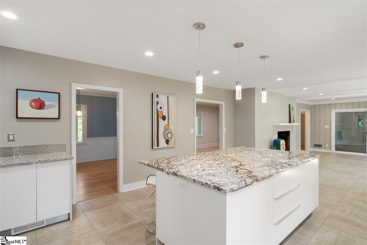 218 Sweetbriar Road Greenville, SC 29615 - Photo 14 of 36 Gallery Image 14